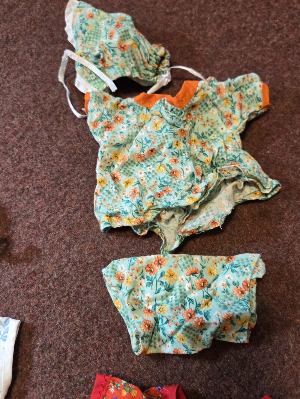 Vintage Doll Clothing Lot Of 14 Pieces - Picture 5 of 7